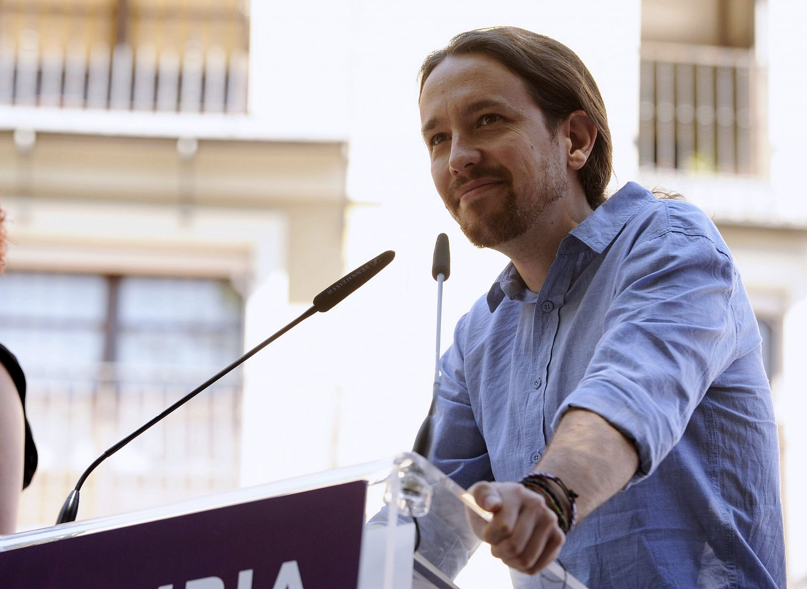 El secretario general de Podemos, Pablo Iglesias, interviene en el acto 'Somos Región' que ha organizado Podemos Castilla-La Mancha con motivo de la celebración del Día de Castilla-La Mancha, en la plaza de Zocodover.