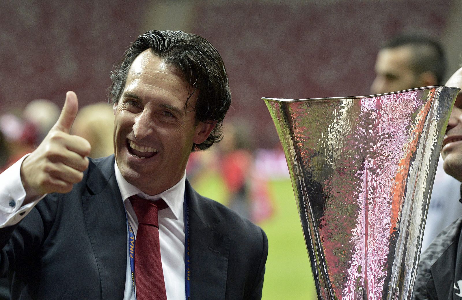 El director técnico del Sevilla, Unai Emery, celebra la final de la Liga Europa