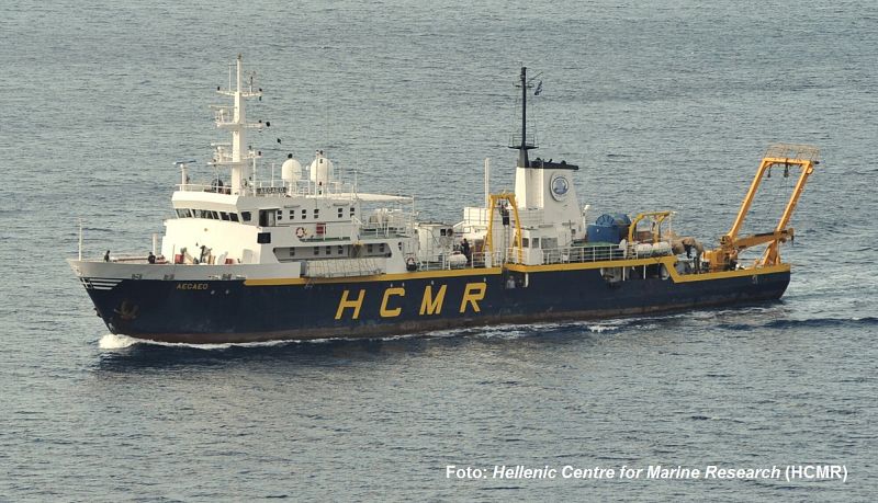 El buque Aegaeo, a bordo del cual se lleva a cabo la expedición por aguas de Chipre.