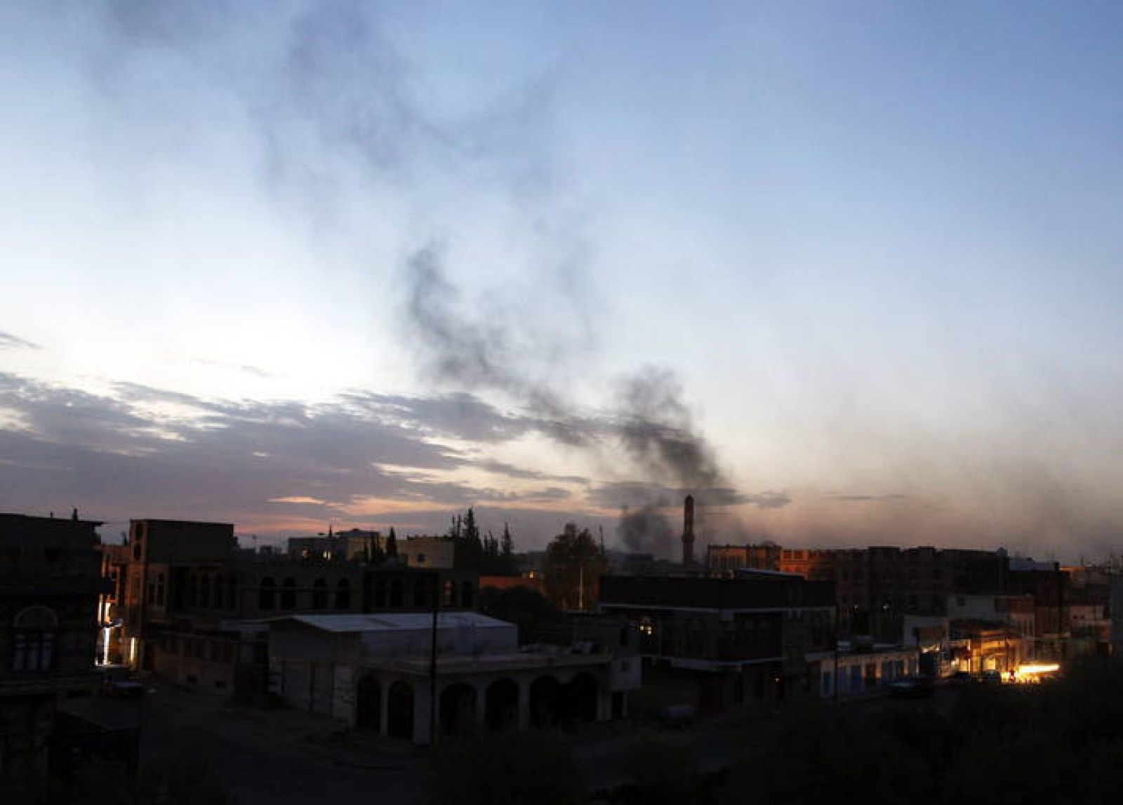 EXPLOSIÓN DE VARIOS COCHES BOMBAS EN SANÁ