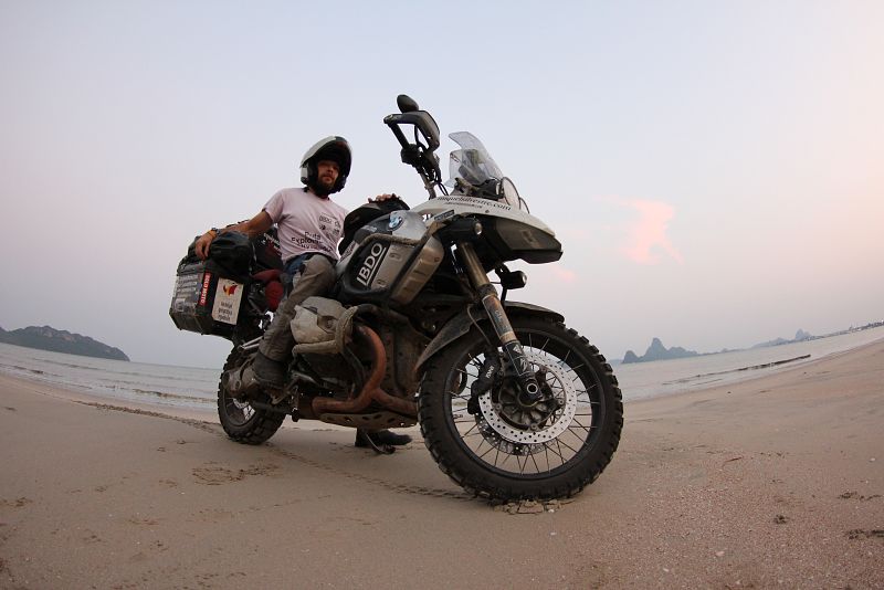 miquel-playa-ojo-pezcap4tailandia