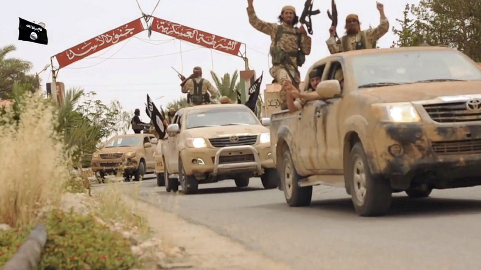 El Estado Islámico ha difundido un vídeo con la supuesta ejecución de 25 soldado sirios.
