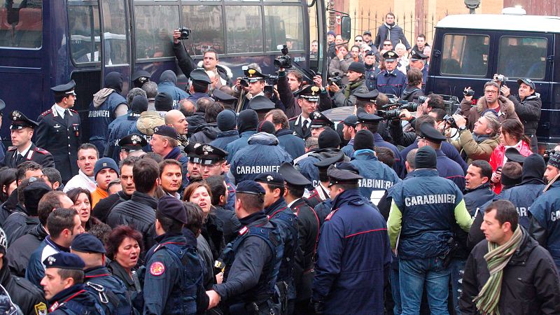 Operación de los carabineros italianos contra la Cosa Nostra siciliana en Palermo (Italia) en una imagen de archivo.
