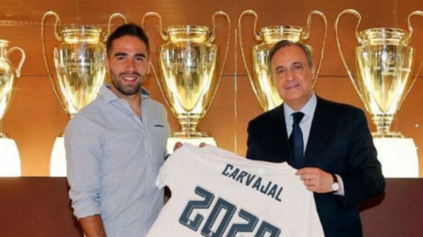 Carvajal renueva con el Real Madrid hasta 2020