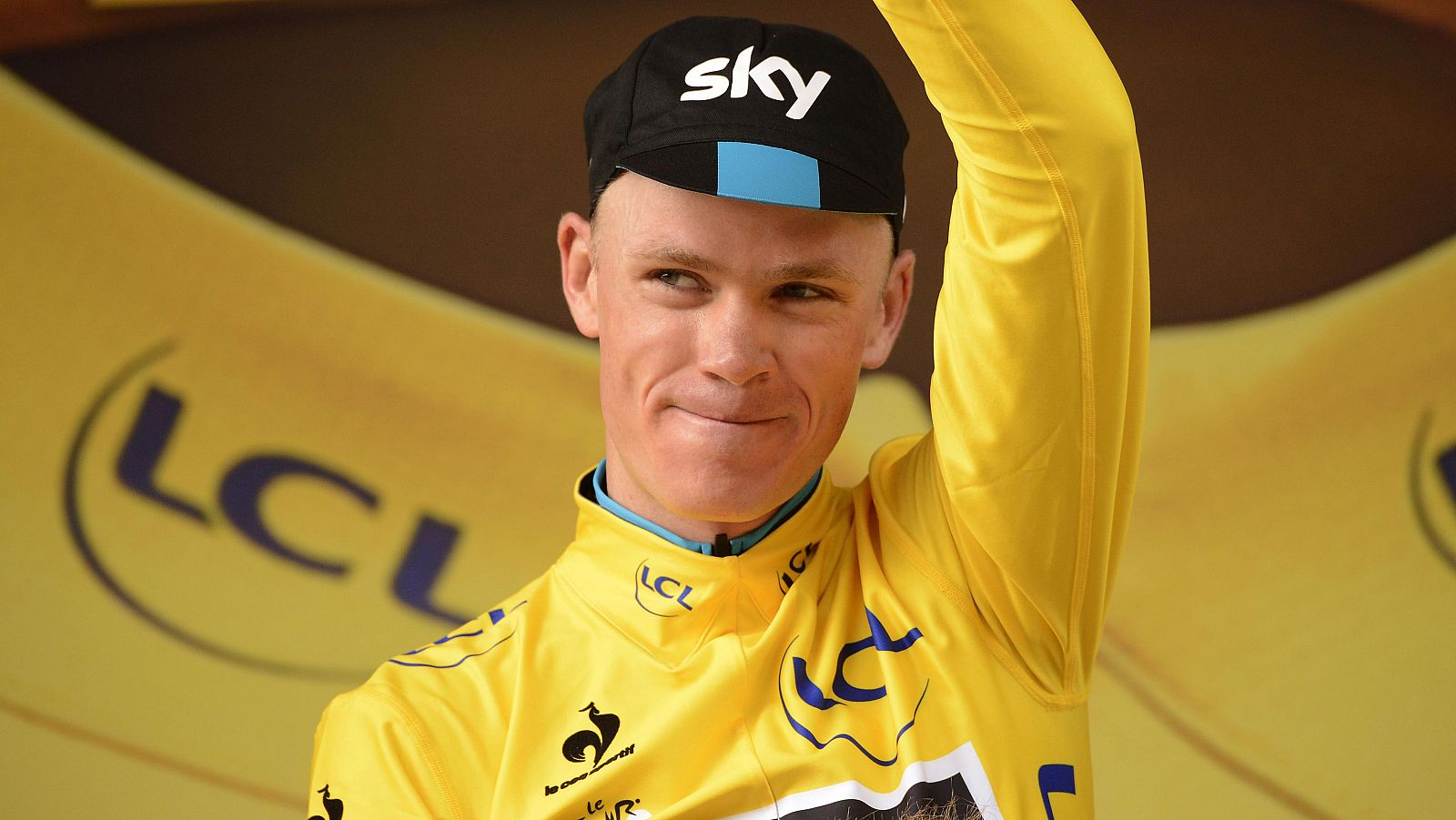 Chris Froome, con su maillot amarillo de líder / AFP