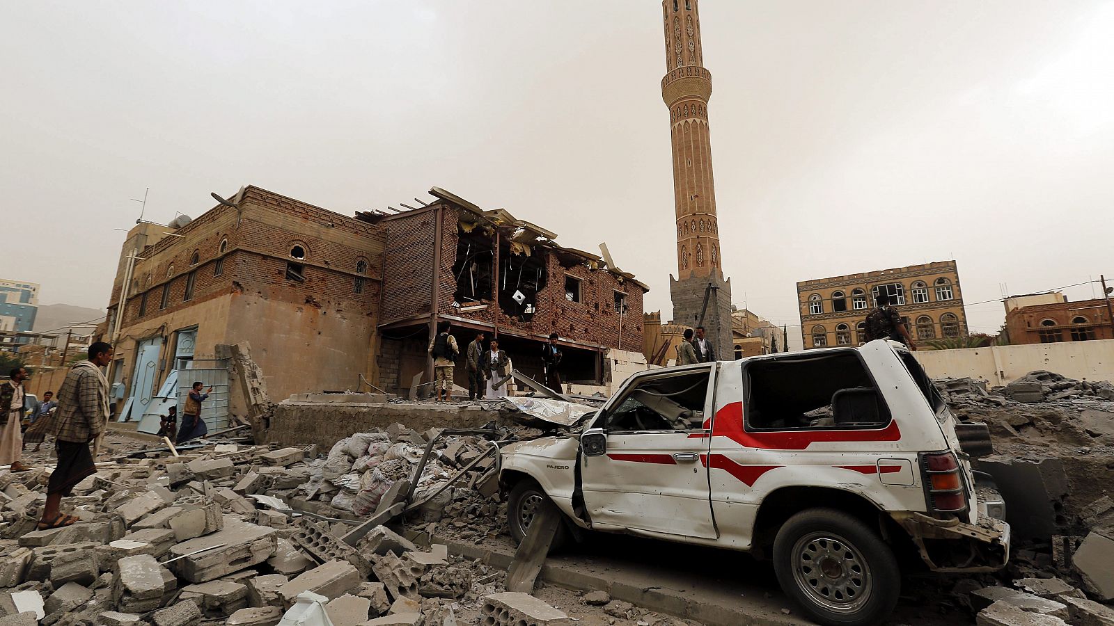 Ciudad de Adén tras un bombardeo de la coalición árabe el pasado 16 de julio
