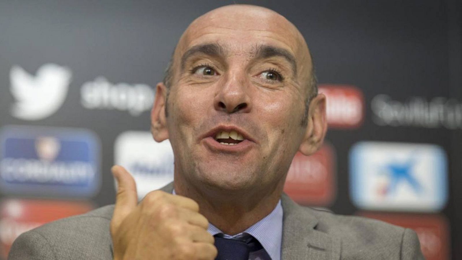 Monchi renueva con el Sevilla hasta 2020