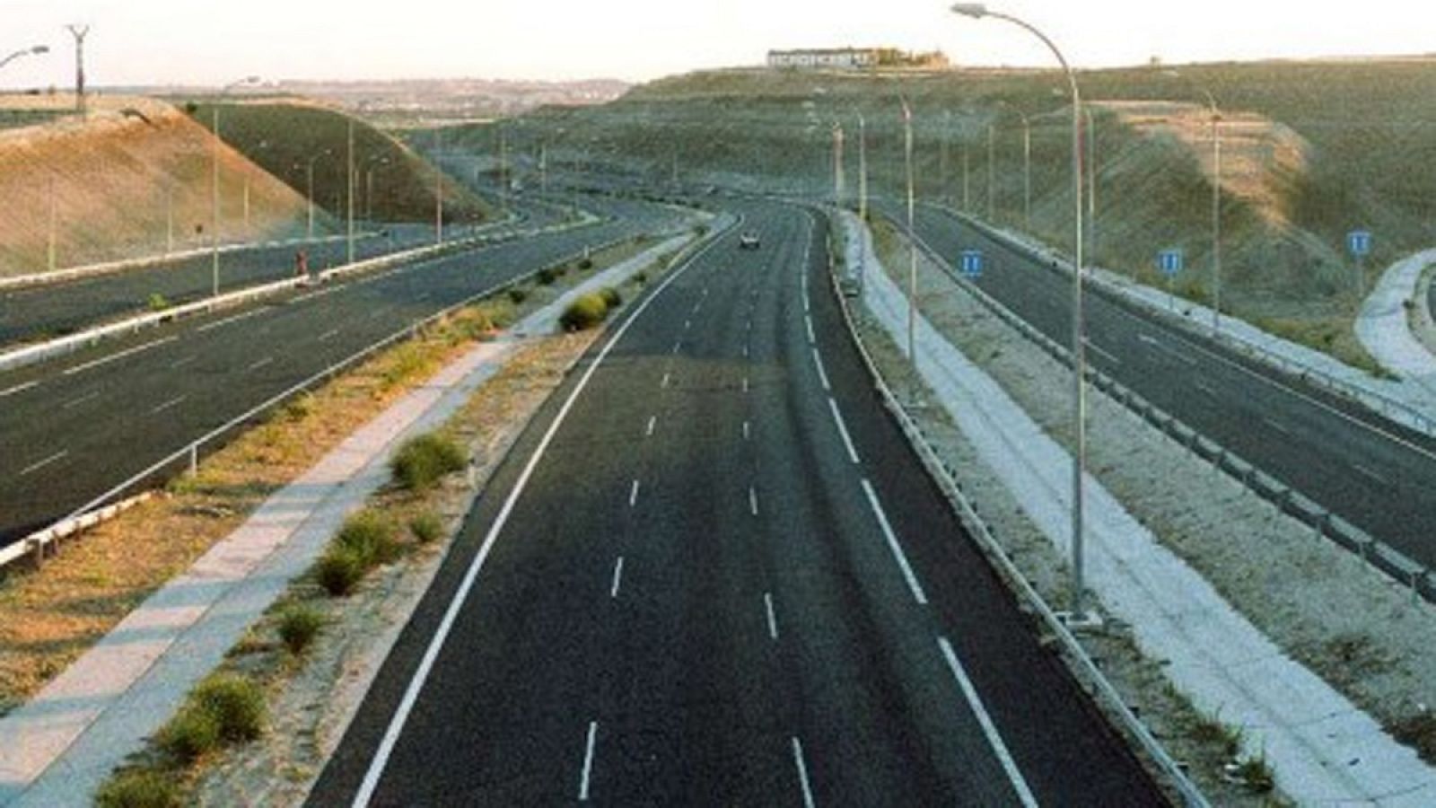 Una autopista de peaje sin apenas tráfico en una imagen de archivo