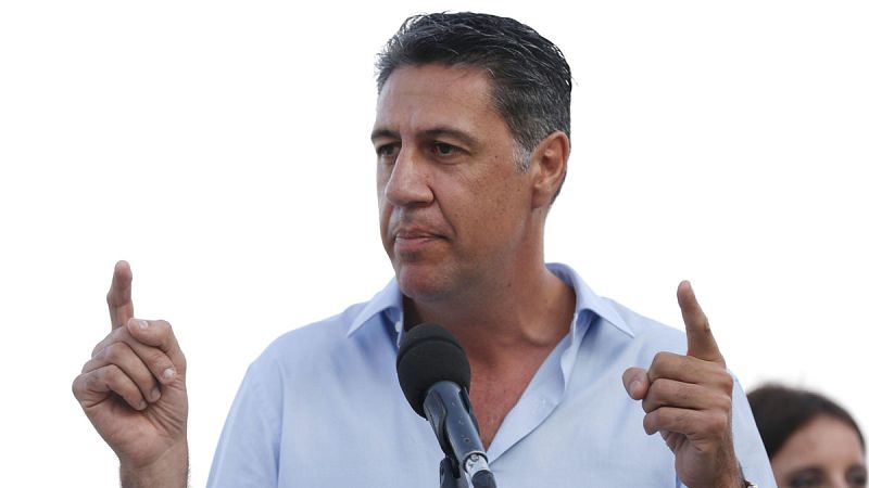 RAJOY ADVIERTE A MAS: SI ALGUIEN QUIERE INCUMPLIR LA LEY, TENDRÃ¿ UN PROBLEMA