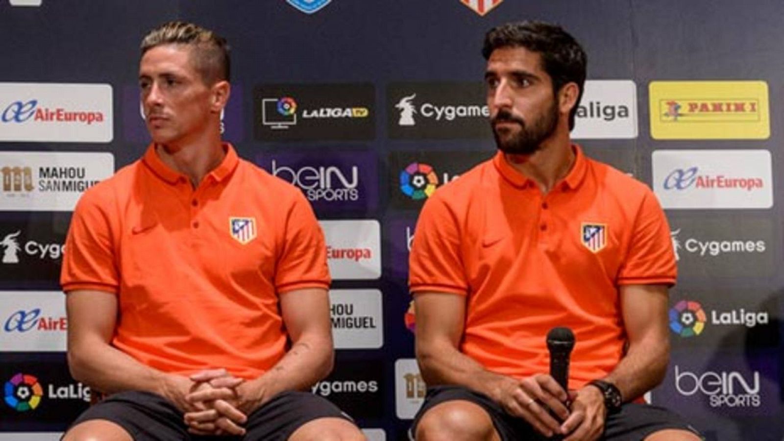 Torres y Raúl García, ante la prensa