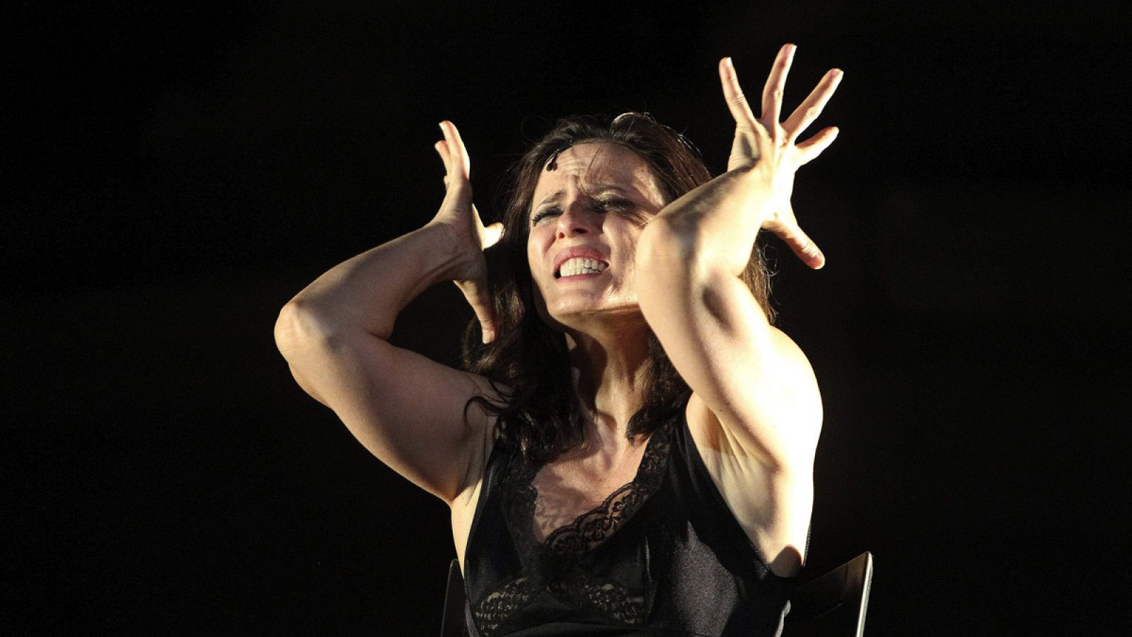 Aitana Sánchez-Gijón durante el pase gráfico de "Medea" en el Teatro Romano de Mérida