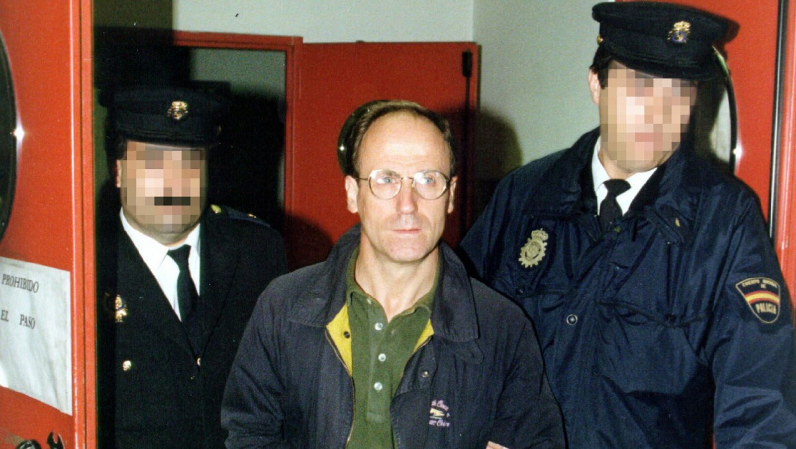 Foto de archivo de 'Txelis' en su extraditación de Francia a España en 1999