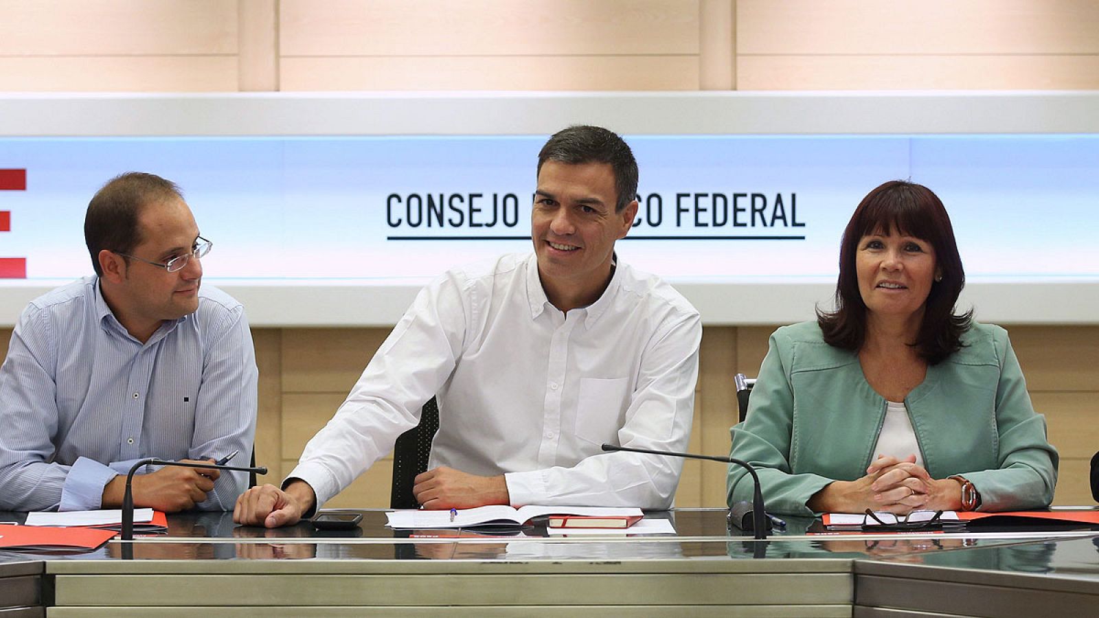 Inicio de la reunión del Comité Federal del PSOE