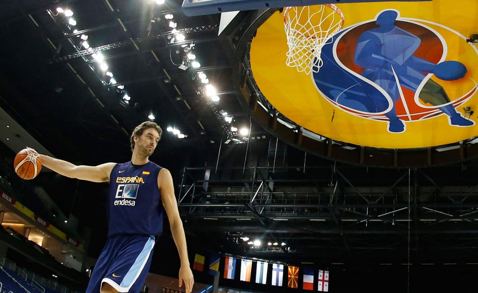 El jugador de la selección española de baloncesto Pau Gasol durante el entrenamiento.