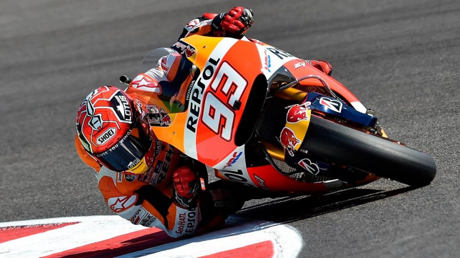 El piloto español y vigente campeón de MotoGP, Marc Márquez, se ha impuesto en el circuito 'Marco Simoncelli', de Misano.