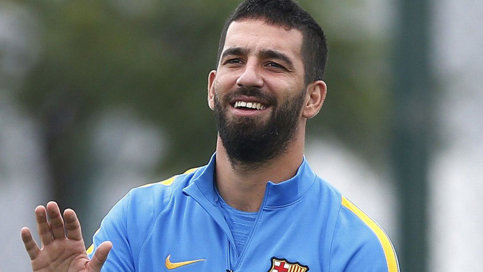 Arda Turan, en un entrenamiento con el FC Barcelona.