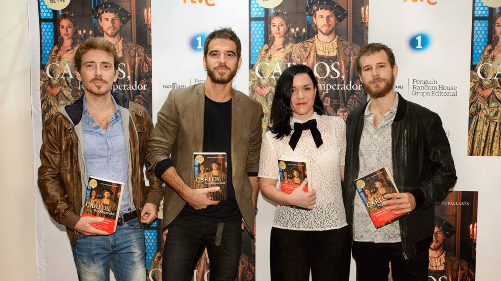  Víctor Clavijo, Alfonso Bassave, Laura Sarmiento y Álvaro Cervantes en la presentación de la novela 'Carlos, Rey Emperador'