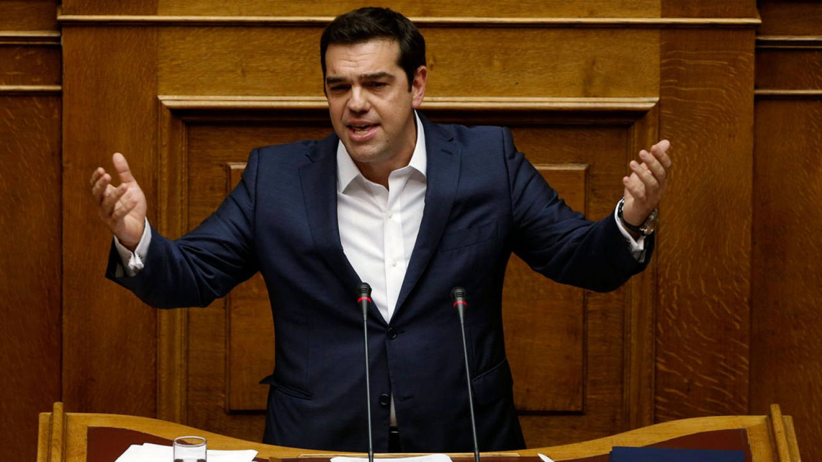 El primer ministro griego, Alexis Tsipras, durante su discurso de cierre a tres días de debate de su programa de Gobierno.