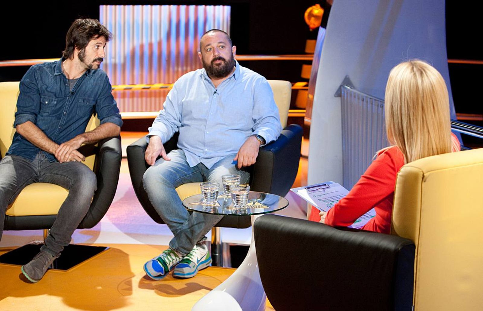  Los actores Hugo Silva y Pepón Nieto visitan nuestro plató para  hablar con Cayetana Guillén Cuervo de 'Mi gran noche', la última película de Álex de la Iglesia.