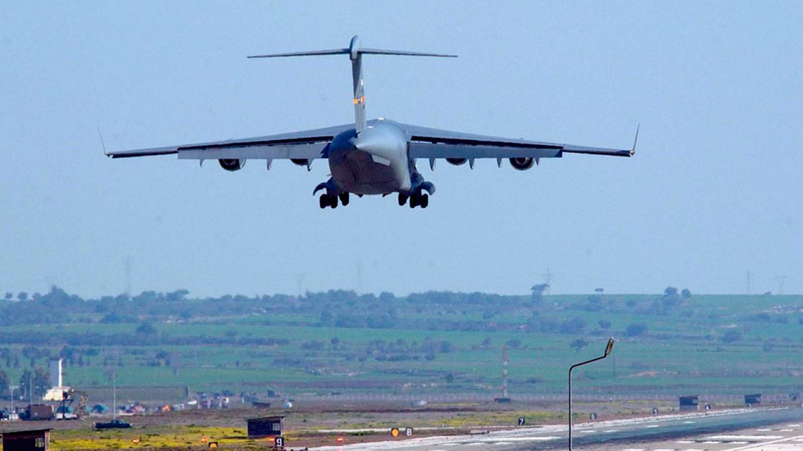 Aviones sobrevuelan el espacio aéreo turco.