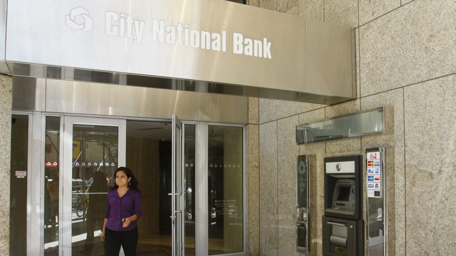 Sucursal del City National Bank of Florida (Archivo)