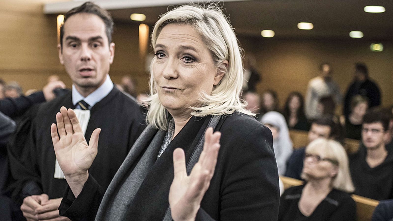 Marine Le Pen declara ante el Tribunal Correccional de Lyon acusada de incitación al odio.