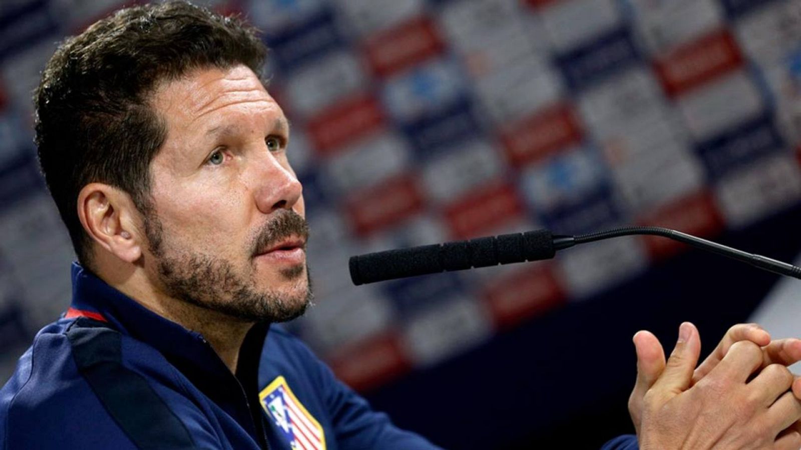 Simeone en rueda de prensa antes de recibir al Valencia