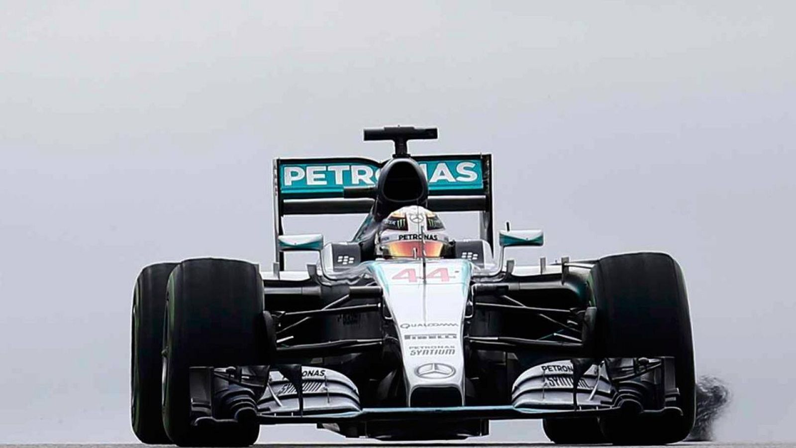 El piloto inglés Lewis Hamilton