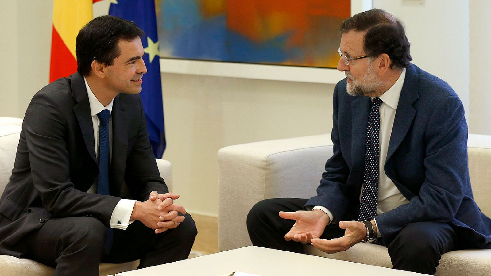 El presidente del Gobierno, Mariano Rajoy, y el líder de UPyD, Andrés Herzog