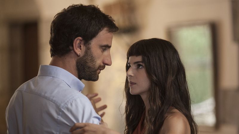 Un fotograma de 'Ocho apellidos catalanes', con Clara Lago y Dani Rovira.