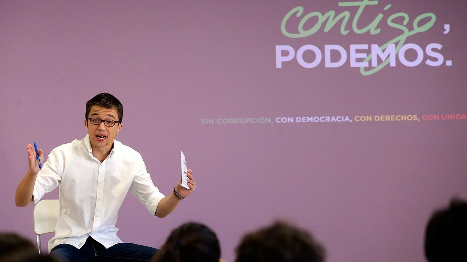 Errejón presenta la campaña para el 20D "Un país contigo, Podemos"