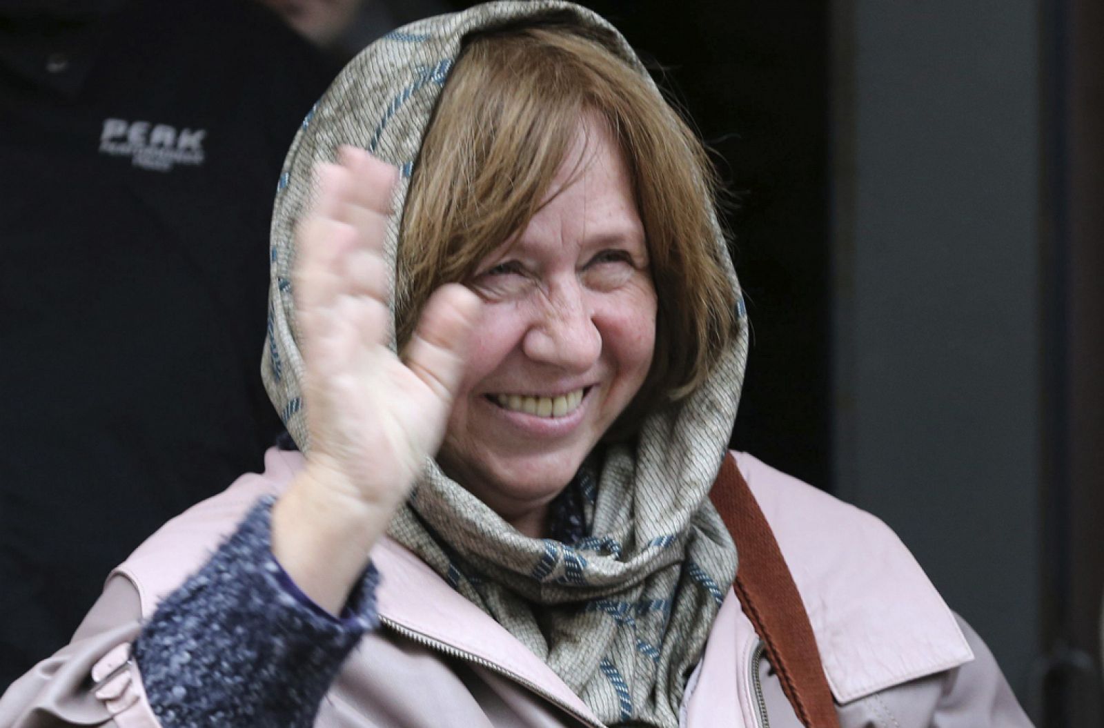 LA BIELORRUSA SVETLANA ALEXIEVICH GANA EL PREMIO NOBEL DE LITERATURA 2015