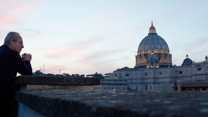 Vista de la cúpula de San Pedro en el Vaticano