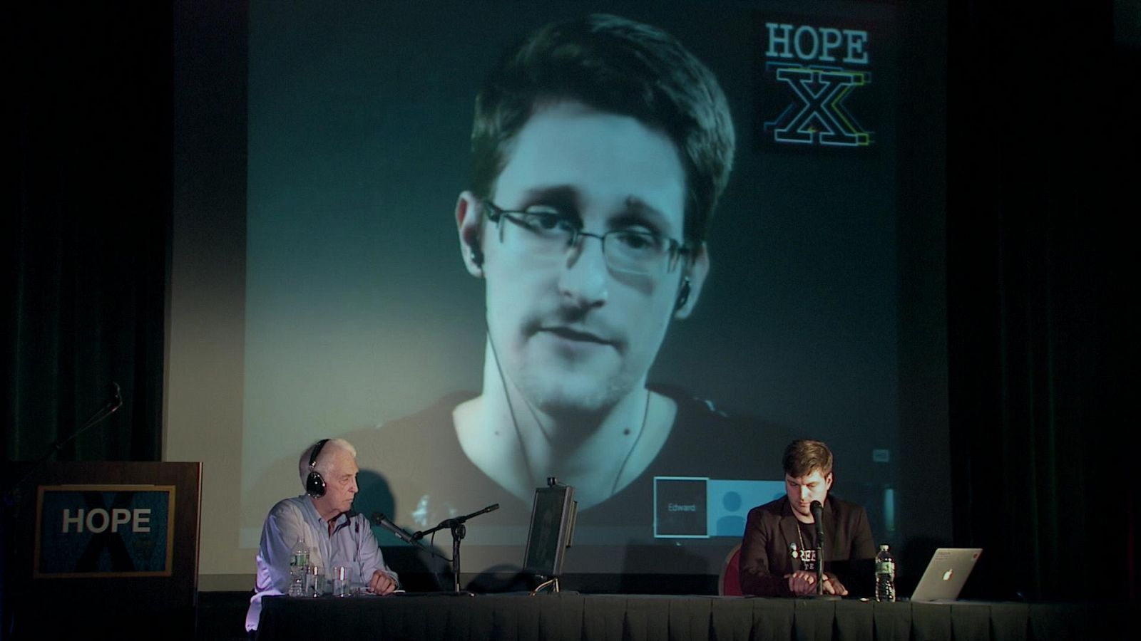 Edward Snowden en teleconferencia