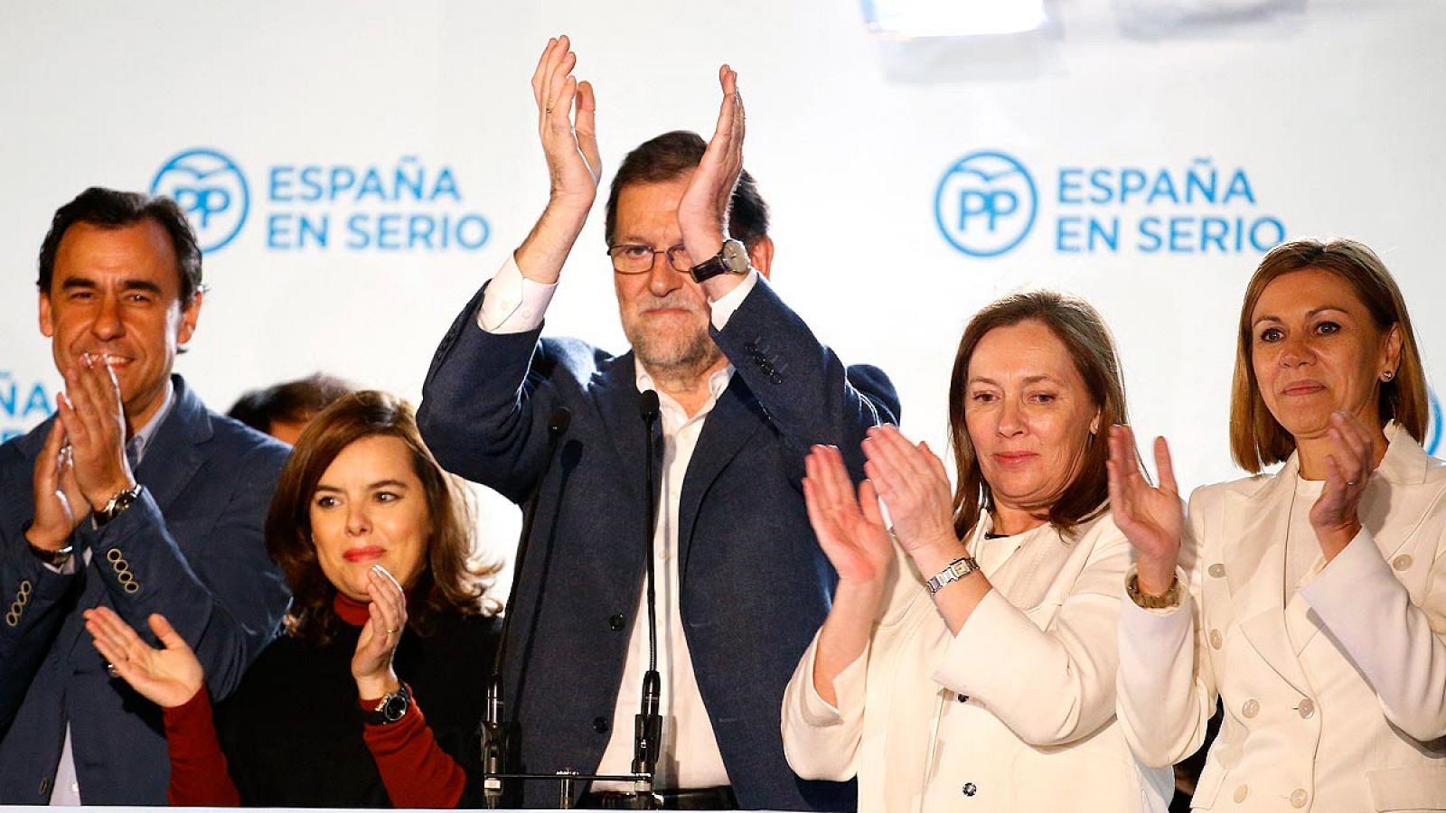 El PP celebra la victoría en las elecciones generales del 20D en su sede