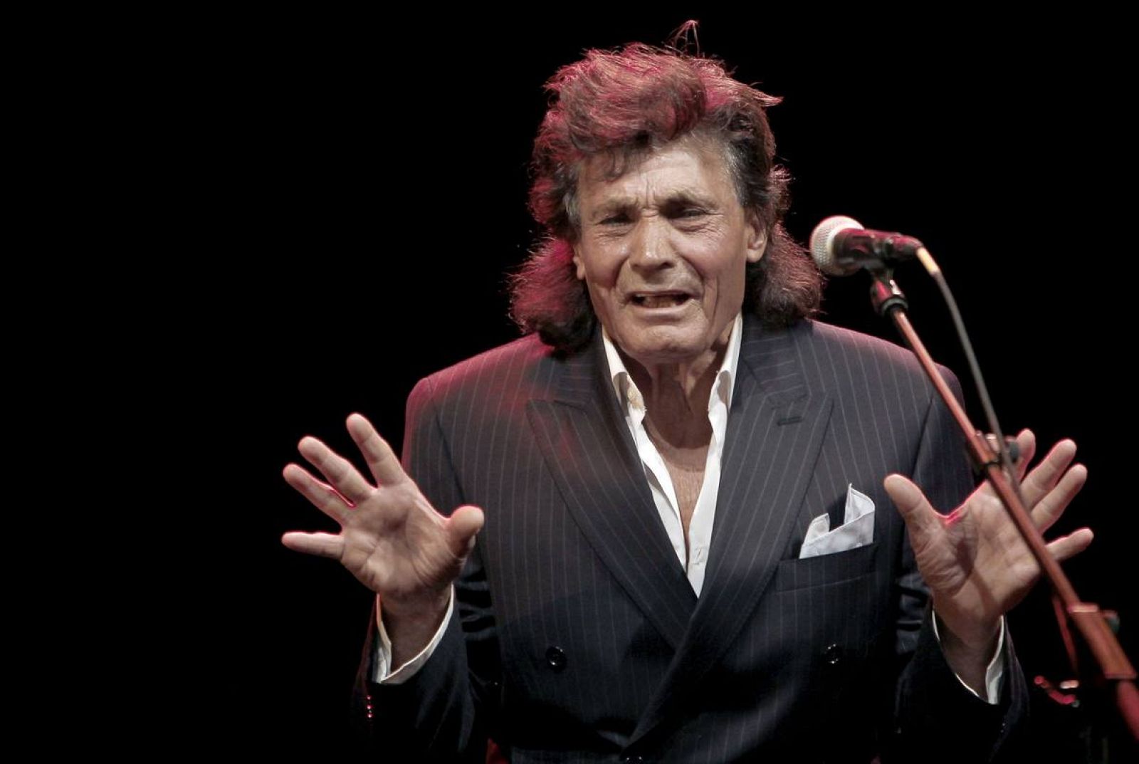 MENESE Y AGUJETAS ESTRENAN EN LA BIENAL SU ESPECTÁCULO "ASÍ SE CANTABA Y ASÍ CANTAN"