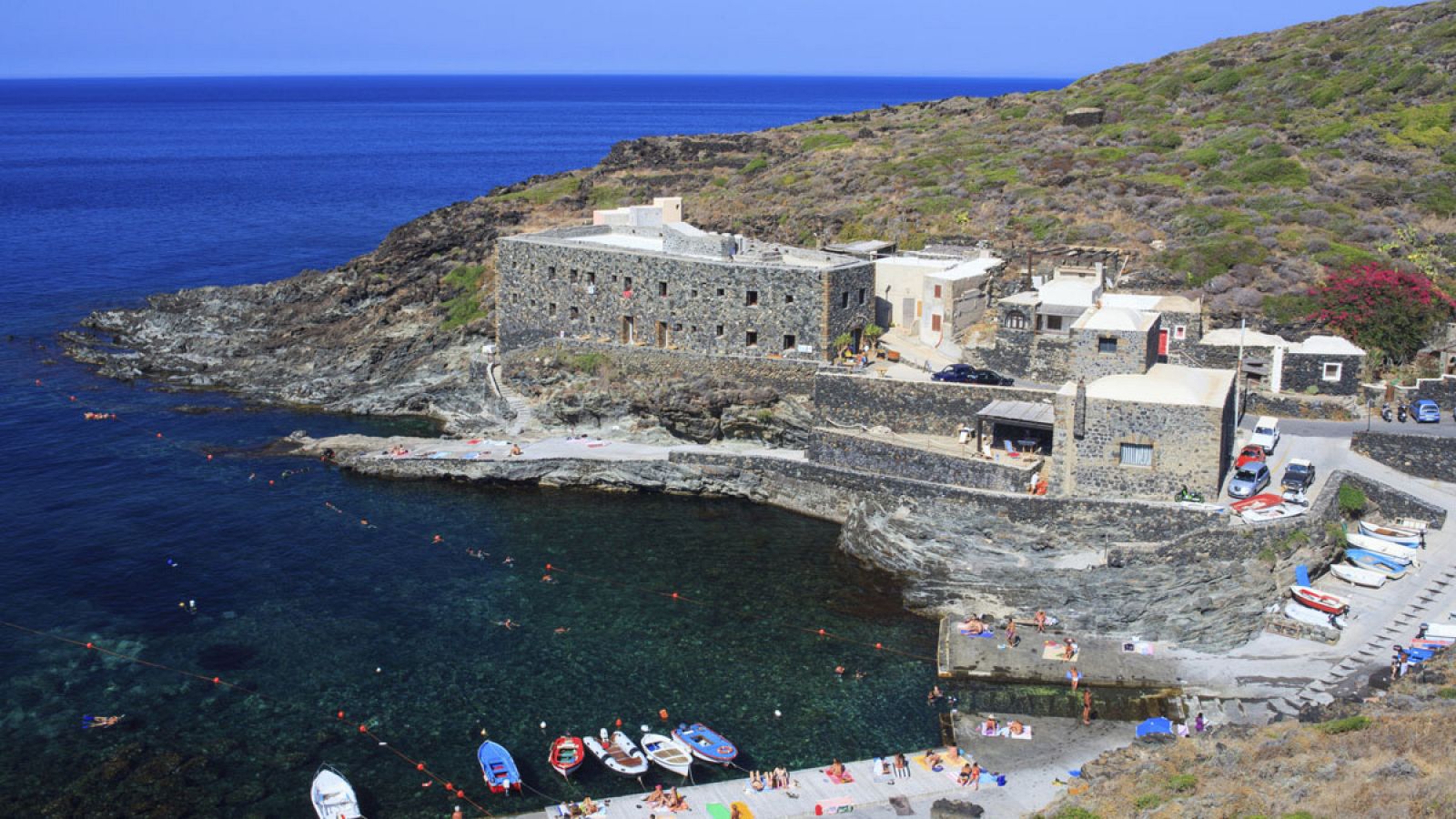 Cala Tramontana en la isla siciliana de Pantelleria