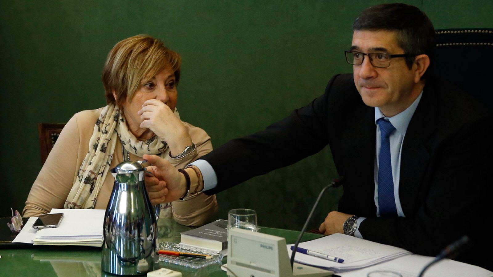 El presidente del Congreso, Patxi López, y la vicepresidenta, Celia Villalobos.