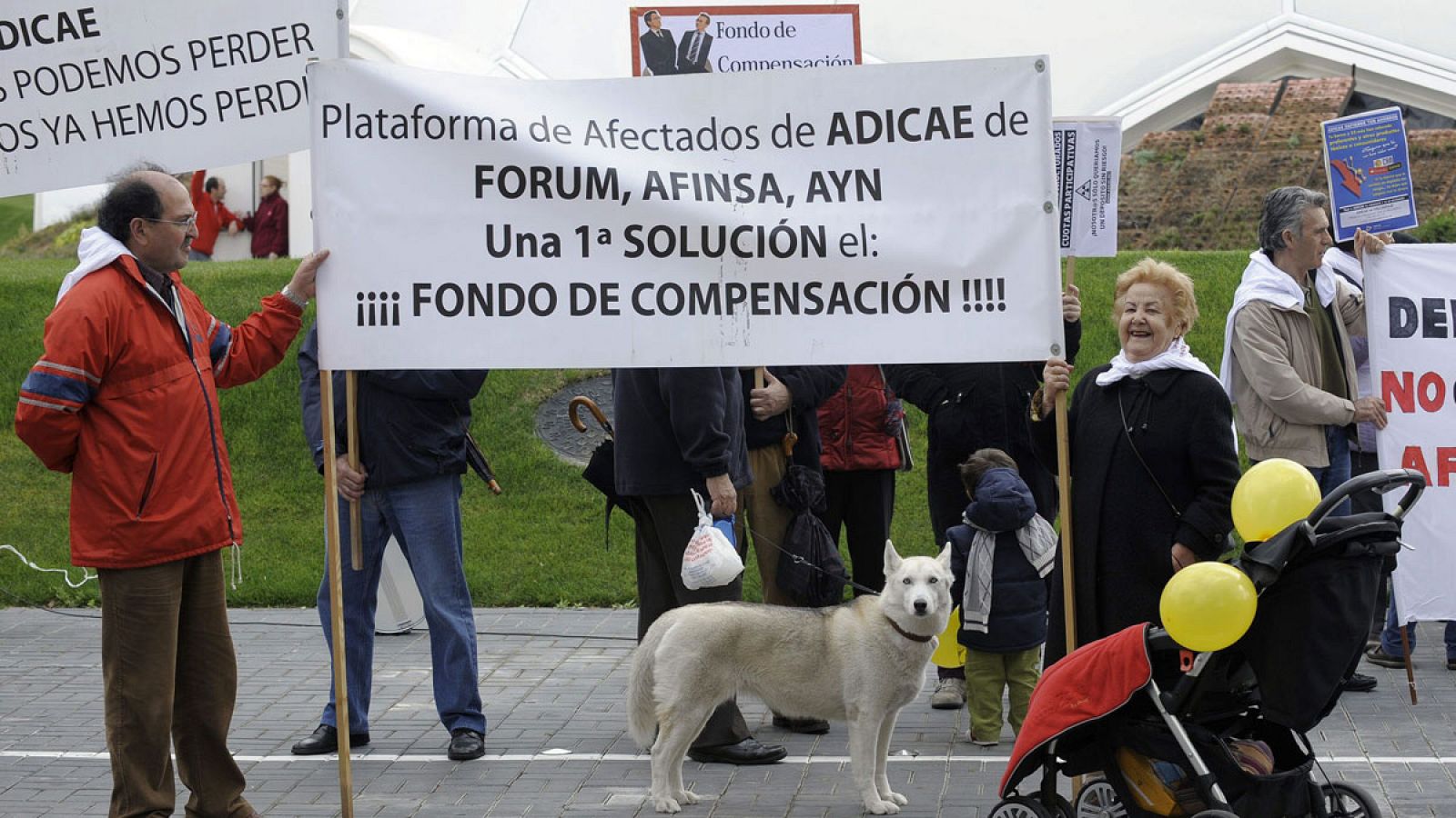 Protesta de los afectados por las estafas de Forum y Afinsa