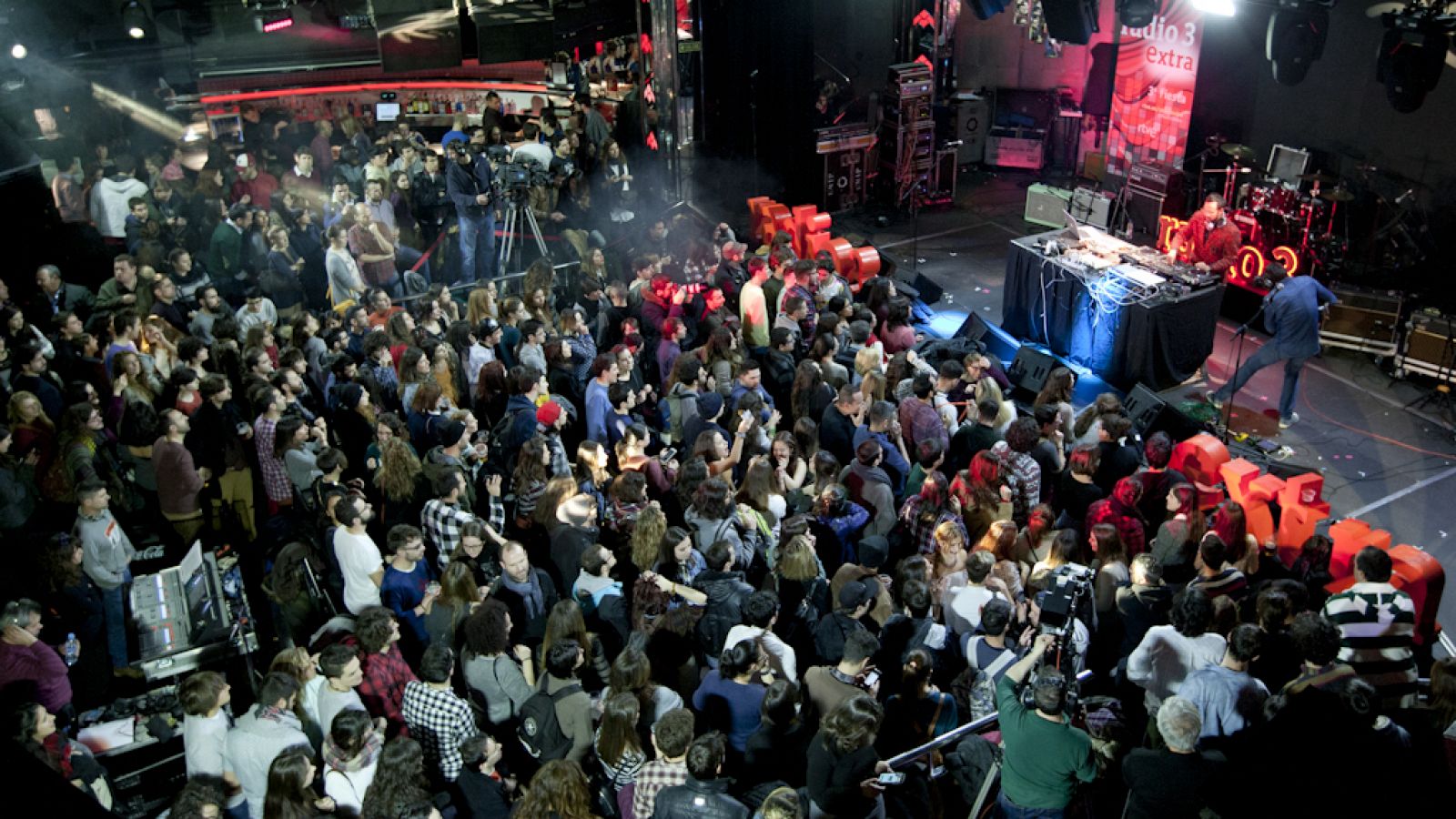 Lleno absoluto en la fiesta de cumpleaños de Radio 3 Extra