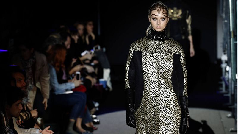 Alvarno da alas a sus mujeres para sentirse libres y majestuosas. EFE