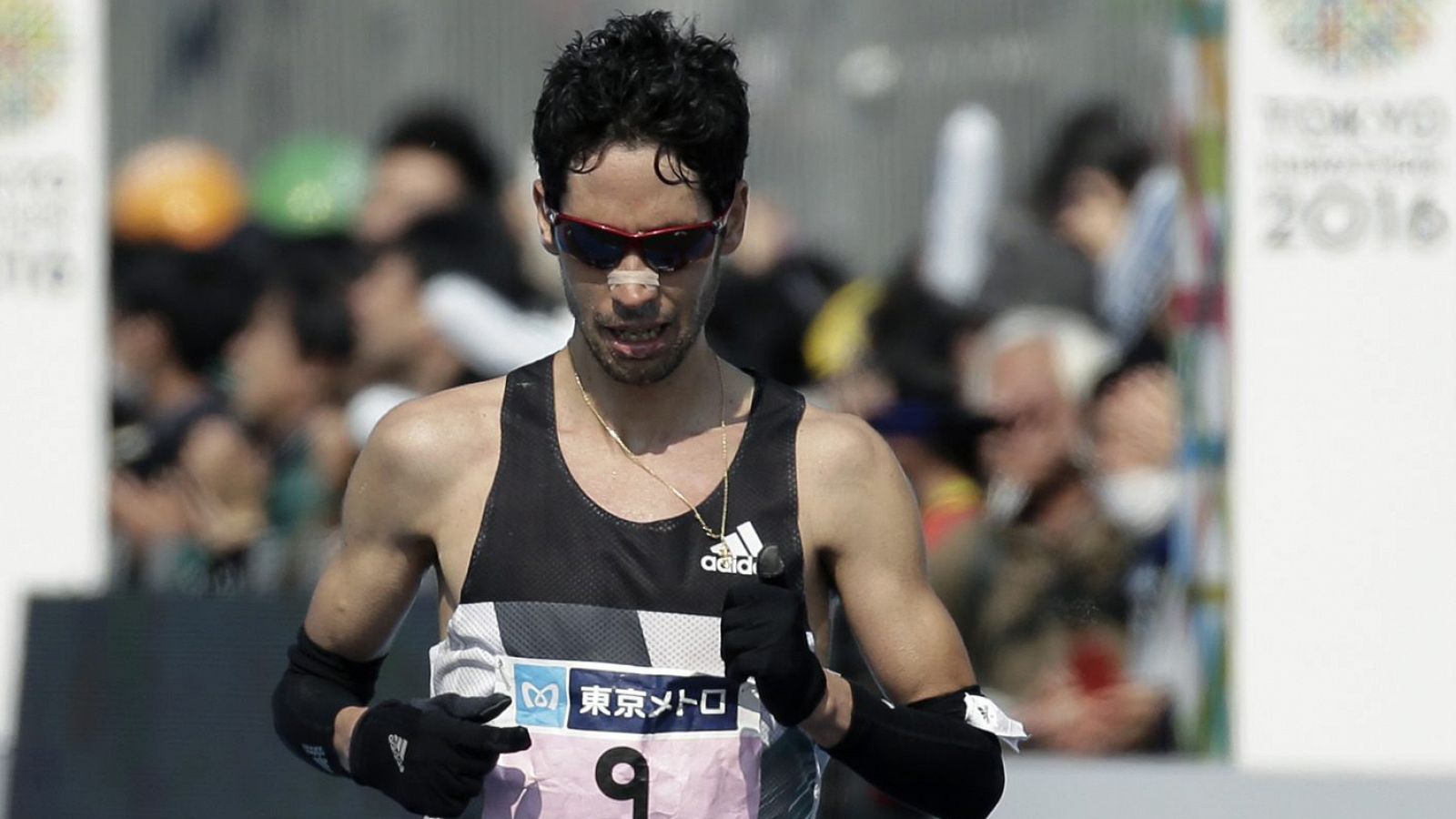 Javi Guerra, noveno en el Maratón de Tokio