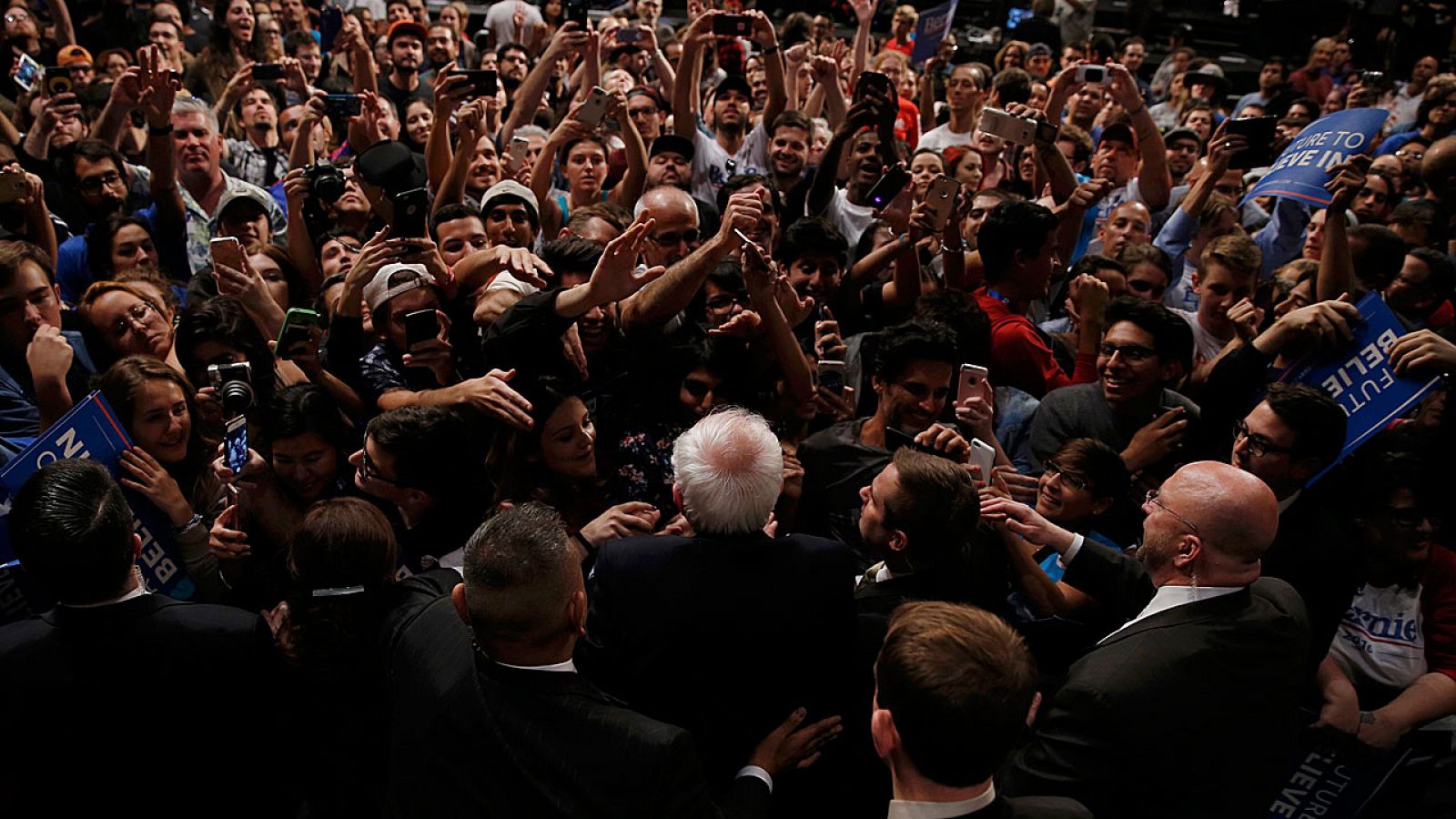 El candidato demócrata Bernie Sanders pone sus esfuerzos en Florida tras vencer en Michigan.