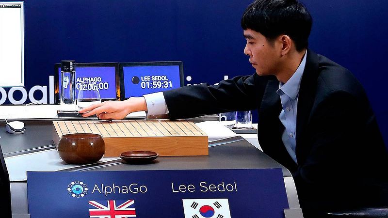 El campeón mundial de 'go' logra su primera victoria ante la inteligencia artificial de Google