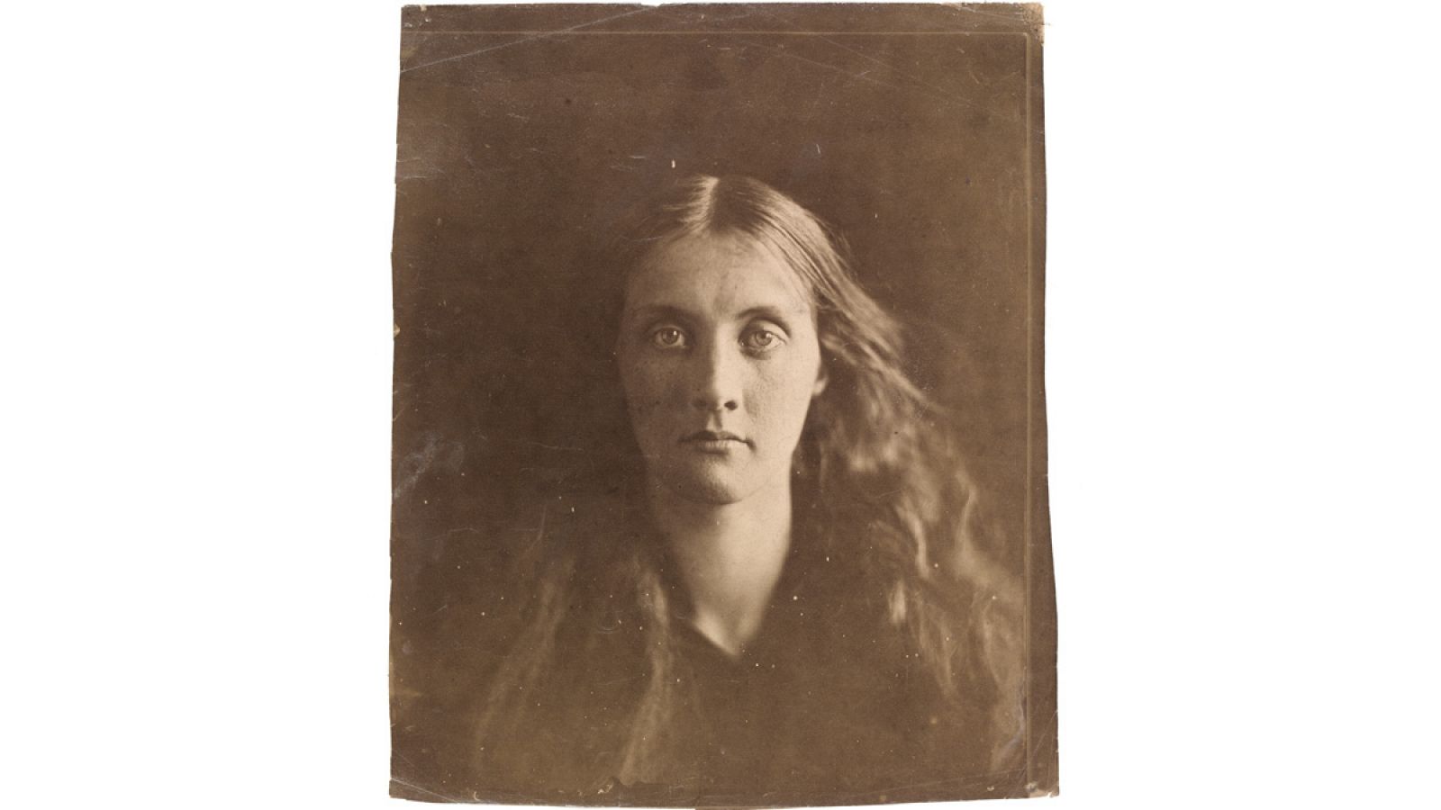 'Julia Jackson' (1867) Julia Margaret Cameron. © Victoria and Albert Museum, London