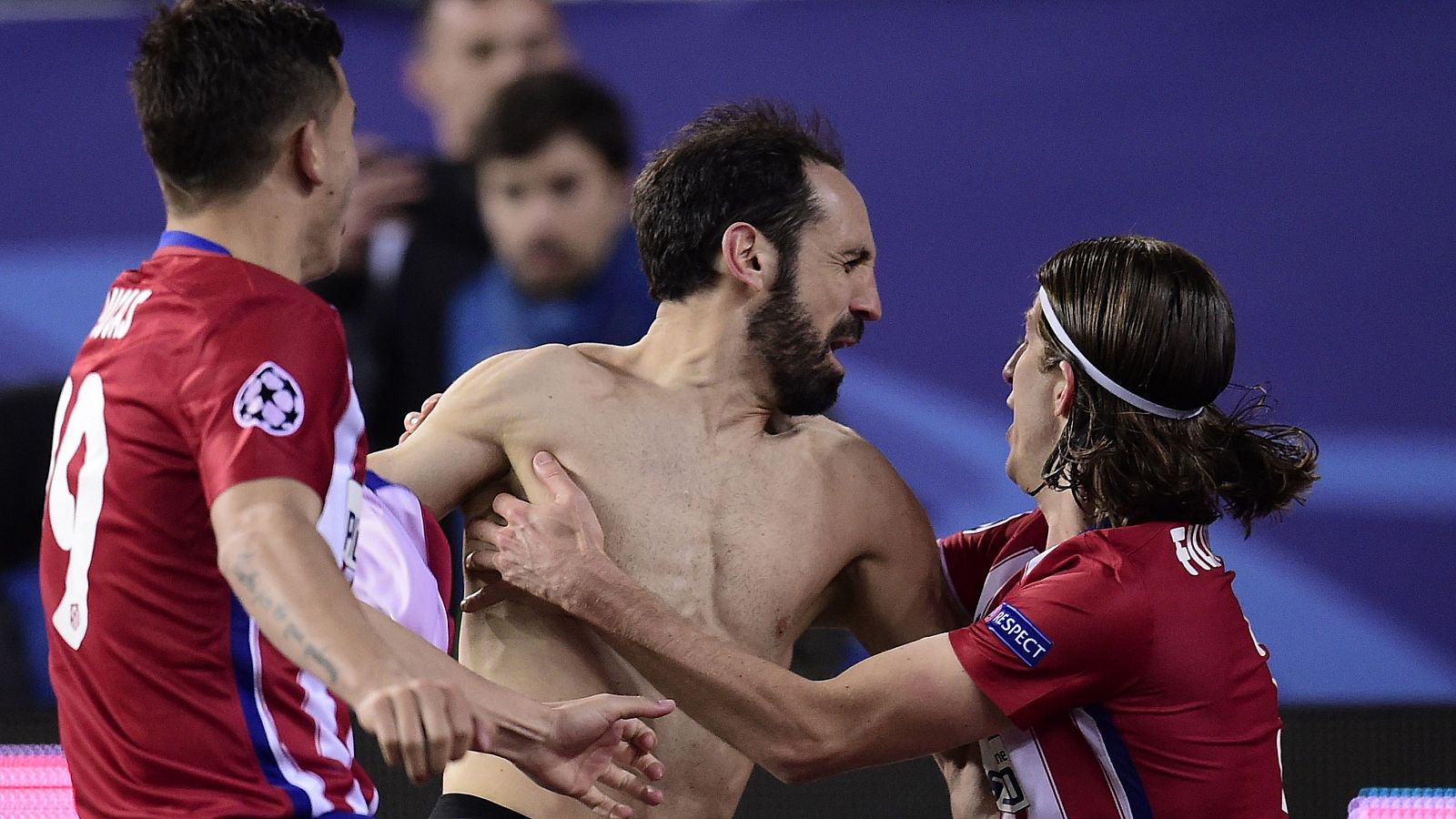 Juanfran celebra el gol de penalti que dio el pase al Atlético a cuartos.