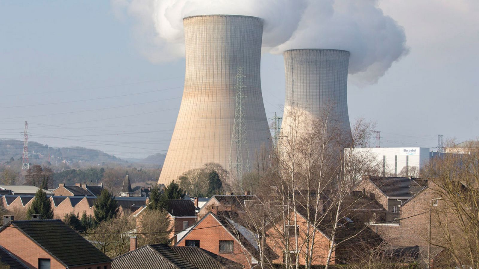 Vista de una planta nuclear en la localidad belga de Tihange