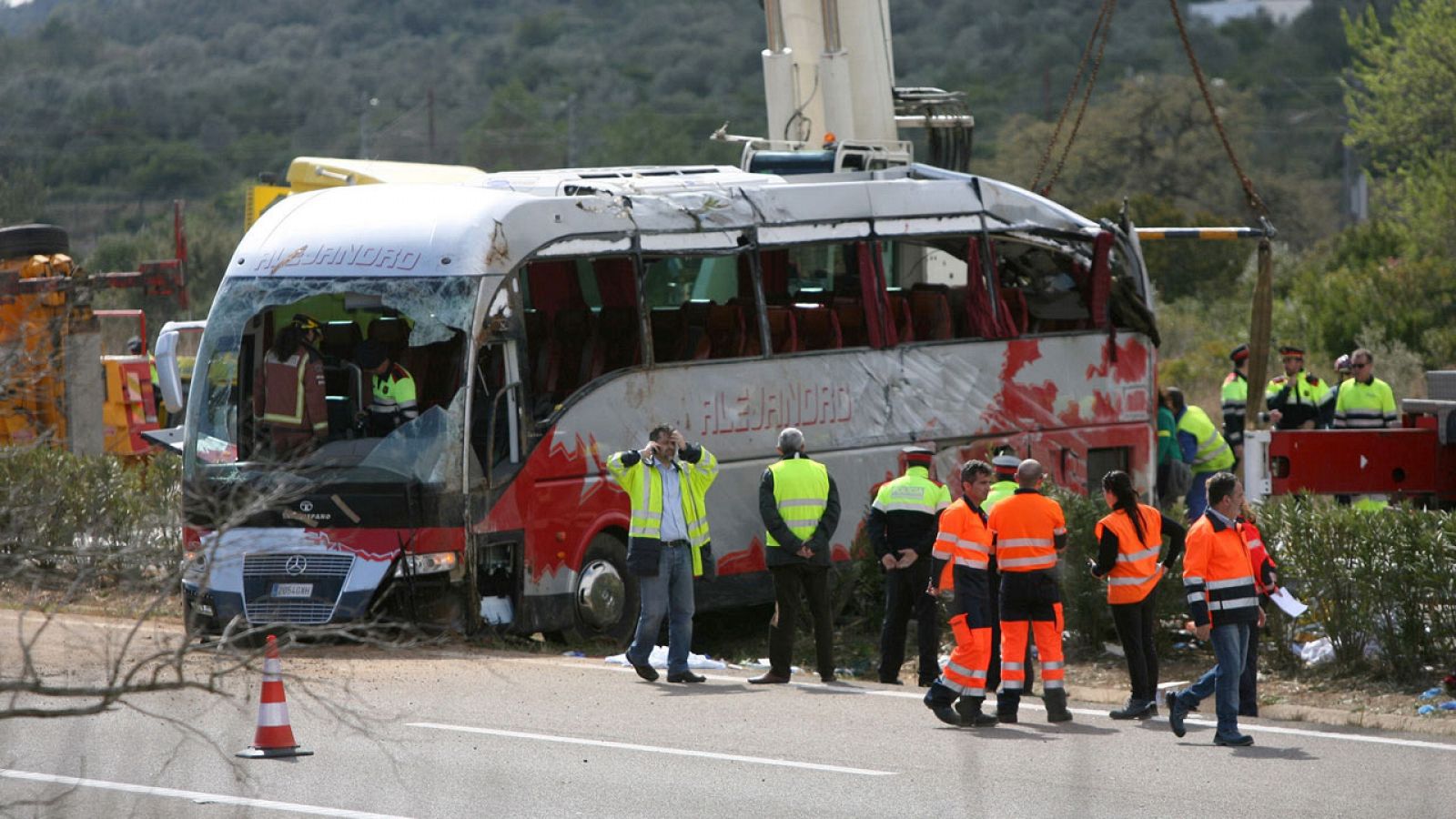 Trece jóvenes murieron en el accidente de autobús de Freginals el pasado 20 de marzo.