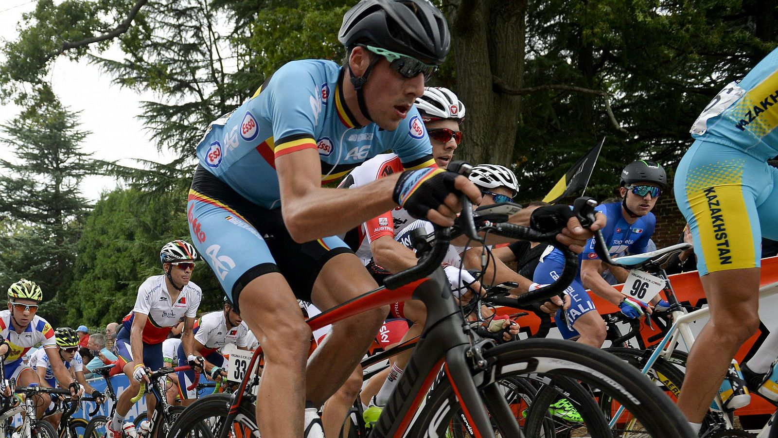 Muere el ciclista belga Myngheer tras sufrir infarto en carrera en Córcega