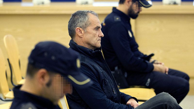 El exdirigente de ETA José Javier Arizkuren Ruiz, durante el juicio contra él por ordenar el asesinato del concejal del PP Alberto Jiménez y su esposa